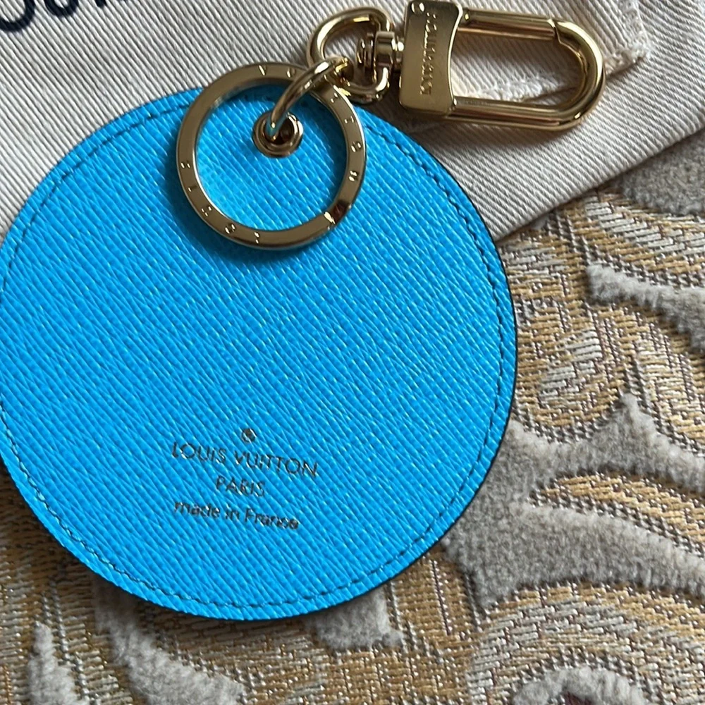 Louis Vuitton new with tag bag charm /key chain limited addition - Picture 10 of 10